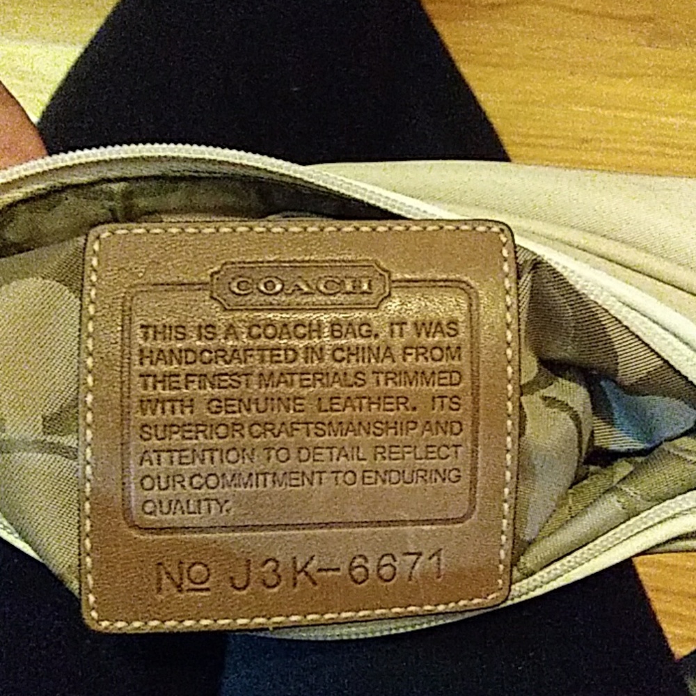 Small Coach Handbag - Picture 2 of 2